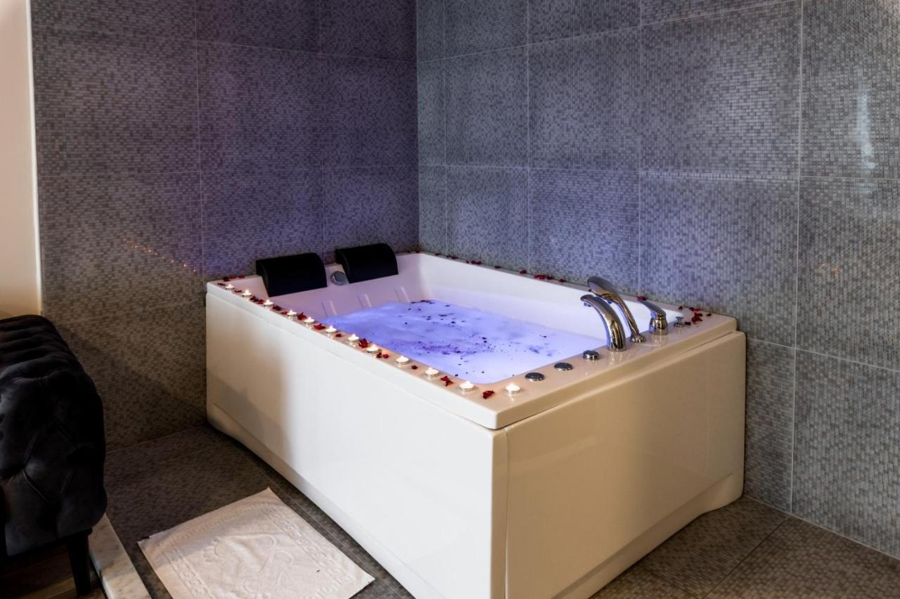 Arena Luxury Suites Hotel Provincia di Provincia di Istanbul Esterno foto
